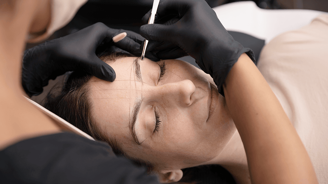 Does Pico Laser for Eyebrow Tattoo Removal Affect Your Natural Hair?