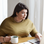 Laser Lipolysis: Non-Invasive Body Sculpting for Busy Professionals
