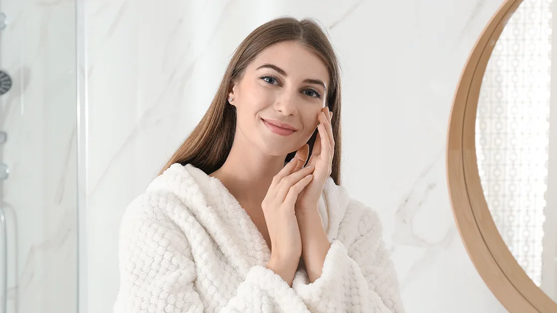 12 Weeks of Serum vs. 3 Laser Sessions – Why Laser Treatments Work Faster Than Thousands of Drops of Vitamin C