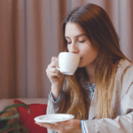 How Travel Lifestyle Affects Abdominal Fat and Body Shape